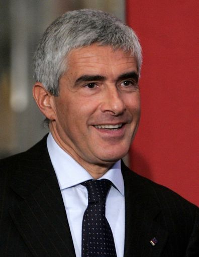 Casini: “Serve governo di armistizio Ma non mi fido di Lega e premier”